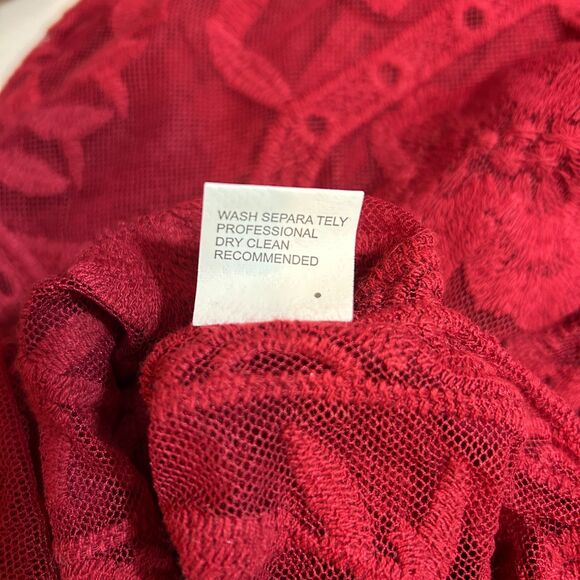 Red Lace Gothic Romantic Sheer Lace Maxi pullover Cover Up One Size - Picture 8 of 11